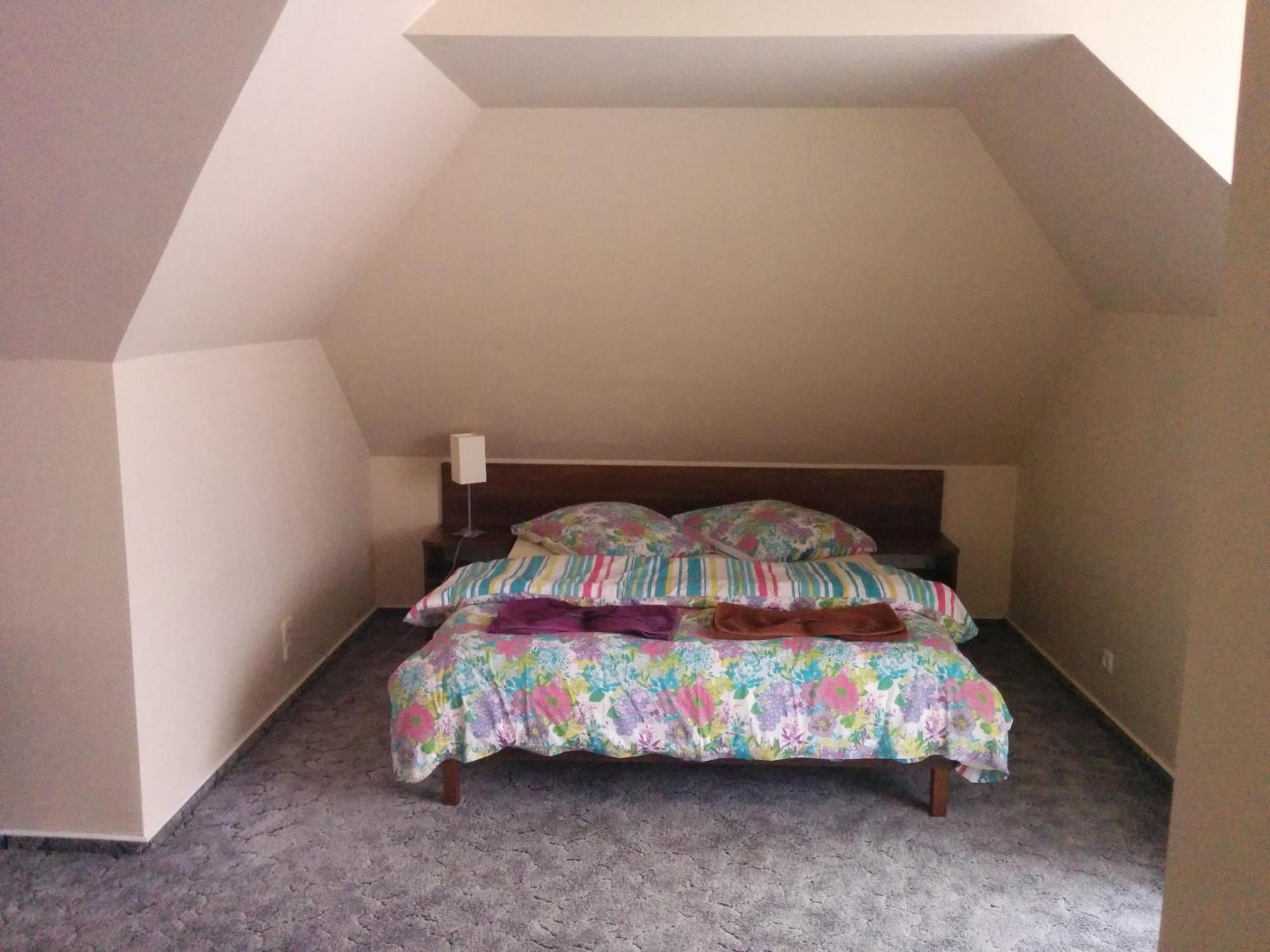 Hotel Pensjonat Nad Jeziorem à Myślibórz Chambre photo